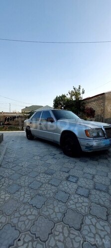 Mercedes E 250 1991, 394,000 km - 2.5 l - Bakı