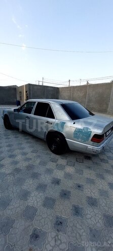 Mercedes E 250 1991, 394,000 km - 2.5 l - Bakı