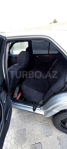 Mercedes E 250 1991, 394,000 km - 2.5 l - Bakı