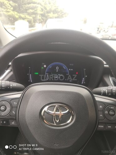 Toyota Corolla Cross 2024, 27,000 km - 2.0 л - Bakı