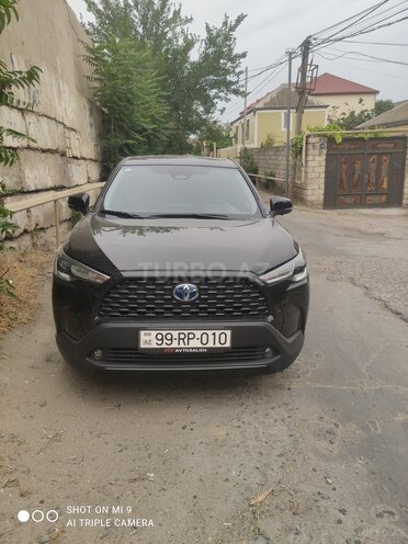 Toyota Corolla Cross 2024, 27,000 km - 2.0 л - Bakı