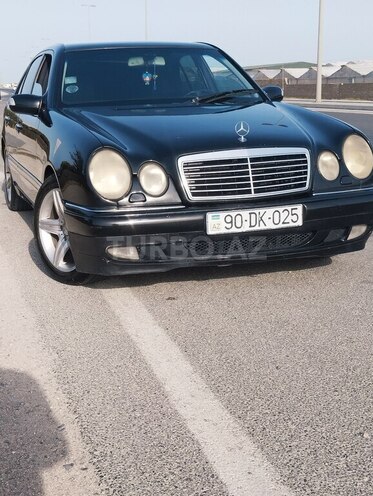 Mercedes E 240 1999, 330,000 km - 2.4 l - Bakı