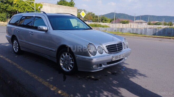 Mercedes E 220 d 2000, 450,000 km - 2.2 l - Qax