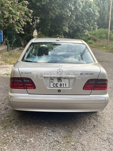 Mercedes E 320 1999, 335,512 km - 3.2 l - Şəki