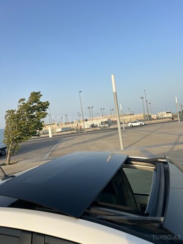Toyota Prius-5