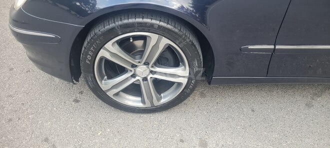 Mercedes E 320 4MATIC 2008, 290,000 km - 3.0 l - Mingəçevir