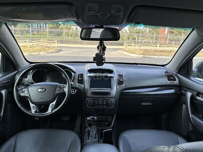 Kia Sorento-8