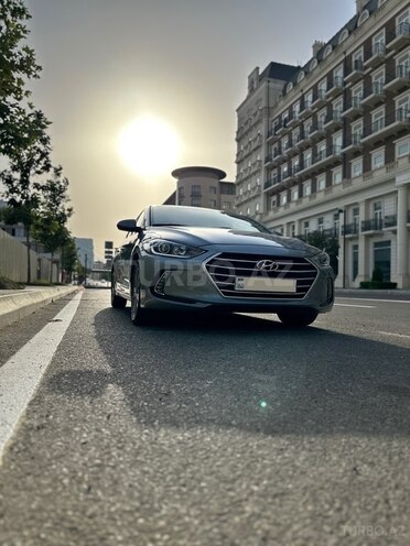 Hyundai Elantra 2017, 98,000 km - 2.0 l - Bakı