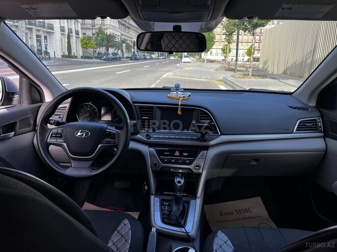 Hyundai Elantra 2017, 98,000 km - 2.0 l - Bakı