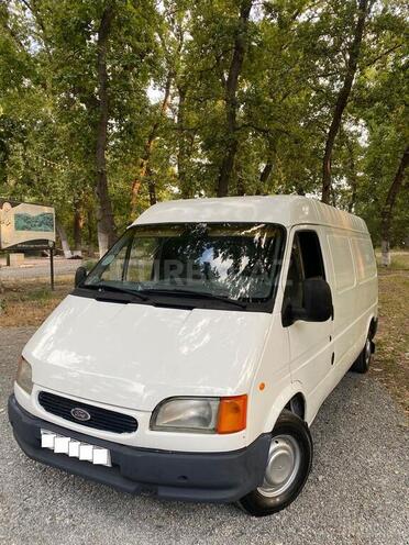 Ford Transit-1