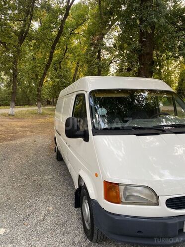 Ford Transit-3