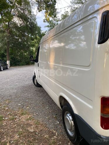 Ford Transit-7