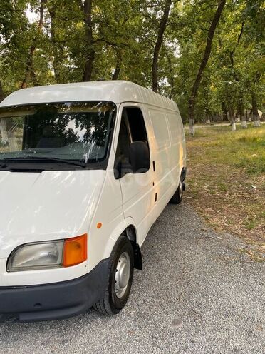 Ford Transit-2