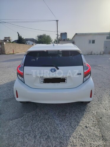 Toyota Aqua 2017, 130,000 km - 1.5 l - Bakı