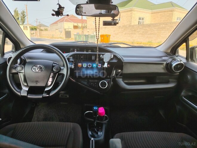 Toyota Aqua 2017, 130,000 km - 1.5 l - Bakı