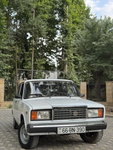 LADA (VAZ) 2107 2006, 44,000 km - 1.5 l - Yevlax