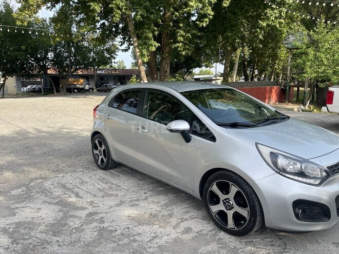 Kia Rio 2011, 250,000 km - 1.3 l - Ağdaş