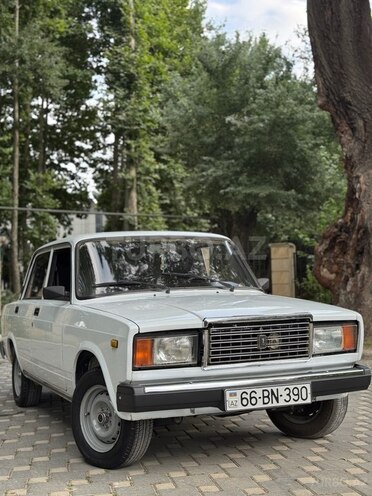 LADA (VAZ) 2107 2006, 44,000 km - 1.5 l - Yevlax