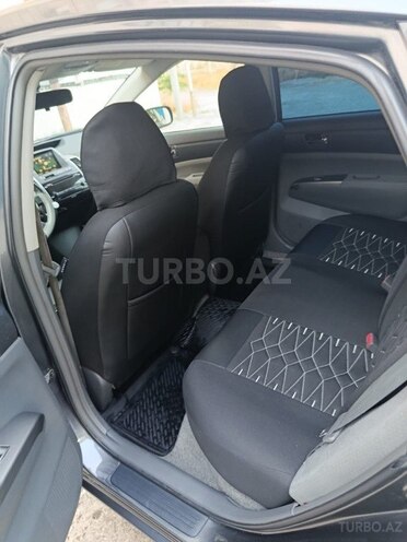 Toyota Prius-7