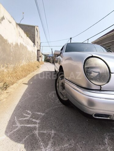 Mercedes E 230 1995, 375,000 km - 2.3 l - Bakı
