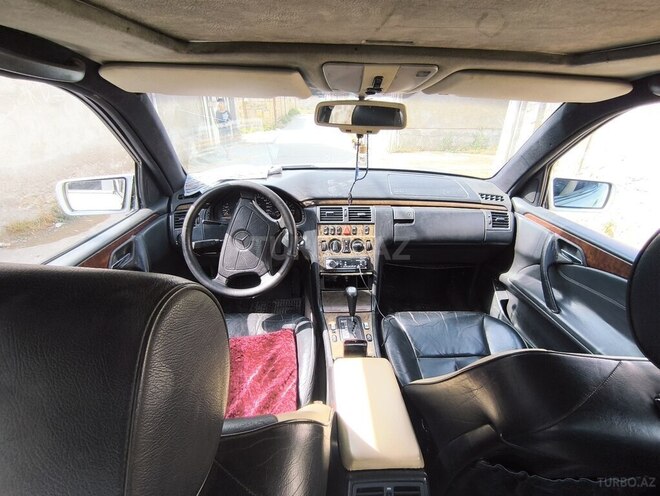 Mercedes E 230 1995, 375,000 km - 2.3 l - Bakı