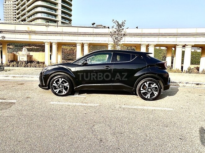 Toyota C-HR 2023, 61,000 km - 1.8 l - Bakı