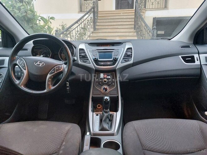 Hyundai Elantra 2015, 134,000 km - 1.8 л - Bakı