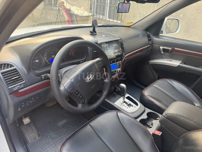 Hyundai Santa Fe-12