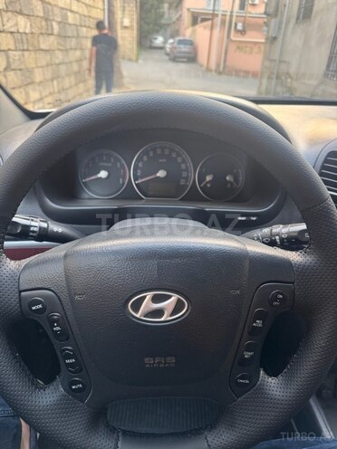Hyundai Santa Fe-10
