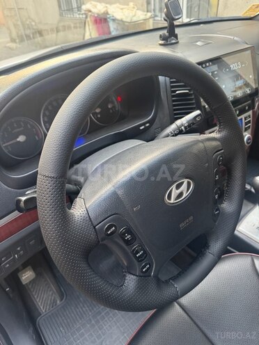 Hyundai Santa Fe-11