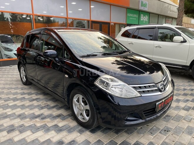 Nissan Tiida-2