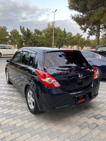 Nissan Tiida-8