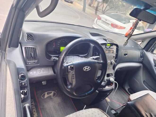 Hyundai H-1 2010, 320,000 km - 2.5 л - Bakı