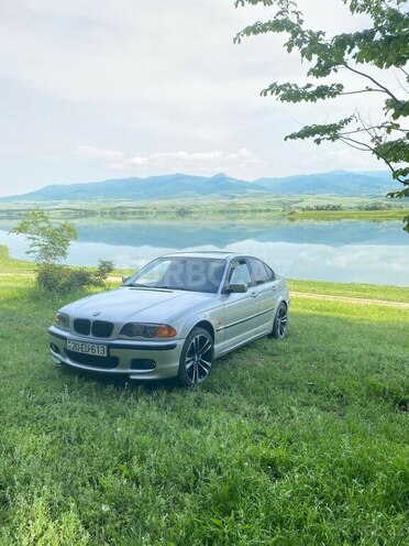 BMW 323-1