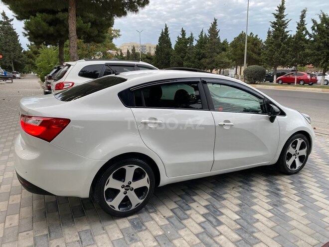 Kia Rio-6