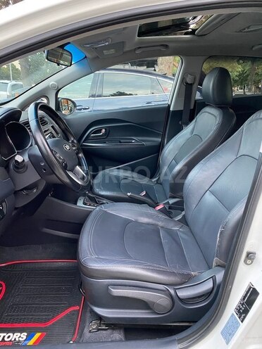 Kia Rio-14