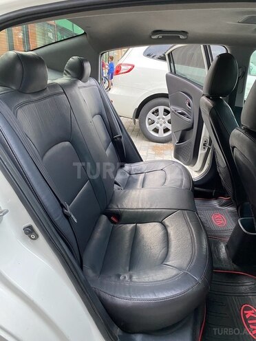 Kia Rio-15