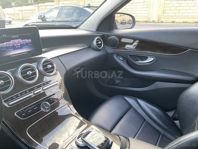 Mercedes C 300-8