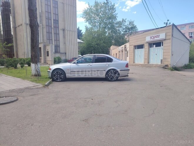 BMW 323-11
