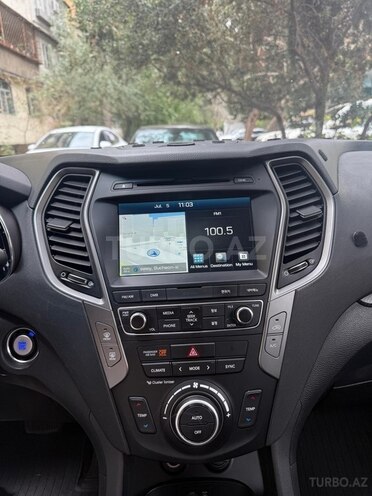 Hyundai Santa Fe-6
