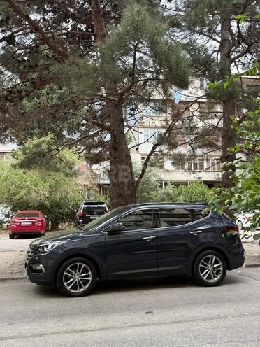 Hyundai Santa Fe-15