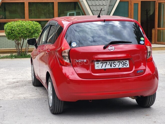 Nissan Note-7