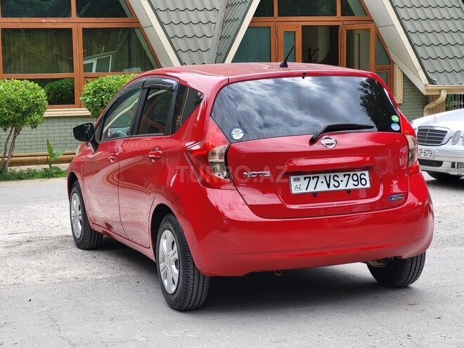 Nissan Note-9