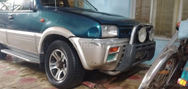 Nissan Terrano 1996, 560,000 km - 2.7 l - Gəncə
