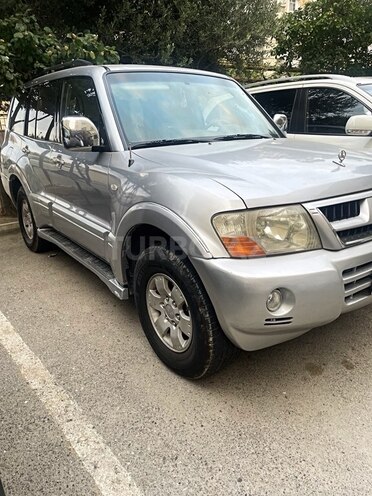 Mitsubishi Pajero 2004, 350,000 km - 3.0 л - Bakı