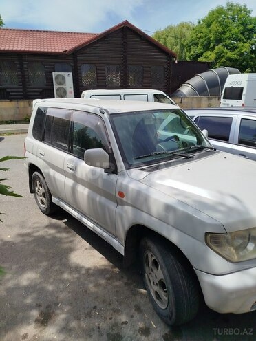 Mitsubishi Pajero io 2000, 258,749 km - 2.0 л - Quba