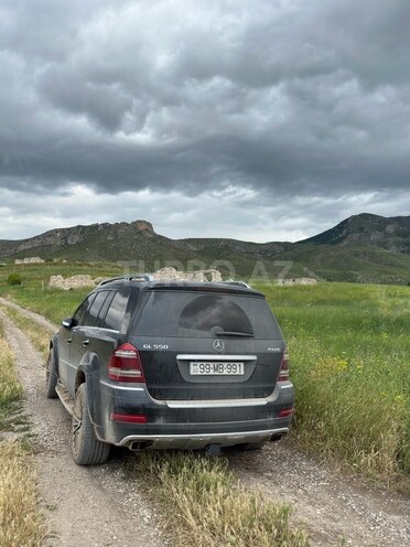 Mercedes GL 550-11