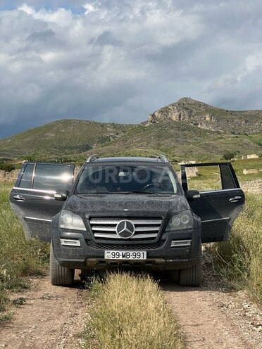 Mercedes GL 550-12