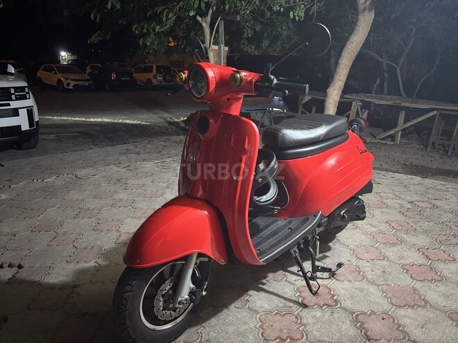 Vespa  2023, 1,400 km - 0.1 l - Bakı