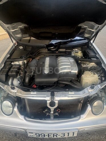 Mercedes E 270 2001, 468,000 km - 2.7 l - Bakı